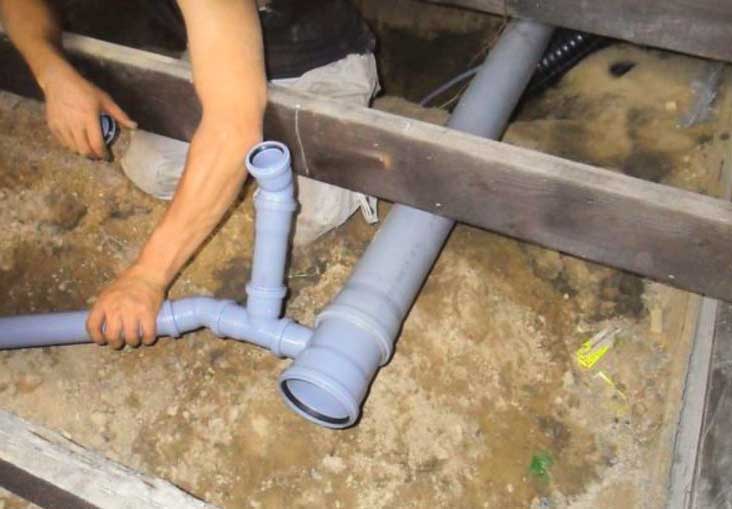 Монтаж канализации из пластиковых труб